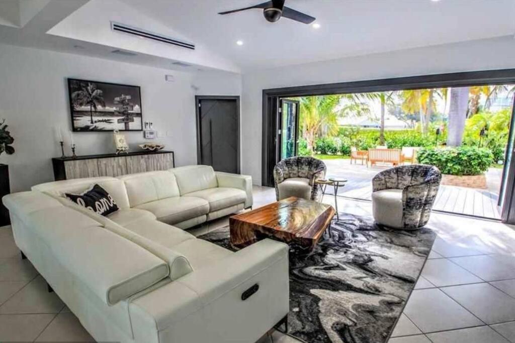 Swaying Palm Beach House Fort Lauderdale Buitenkant foto